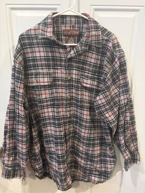 Moose Creek Men's Gray Plaid Button-Down Shirt